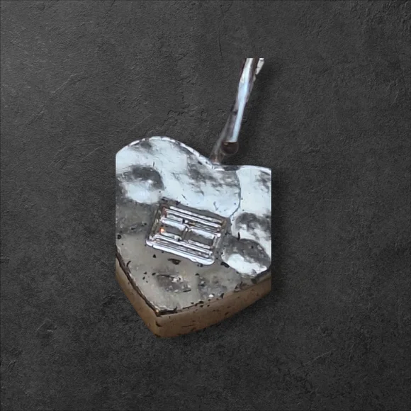 Vintage Heart Mosaic Enamel Earrings Red, Black, Cream French Hoop Slight Dangle - Picture 5 of 5